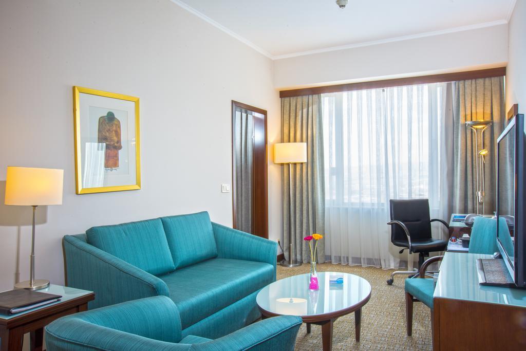 Otel Radisson Blu 4*